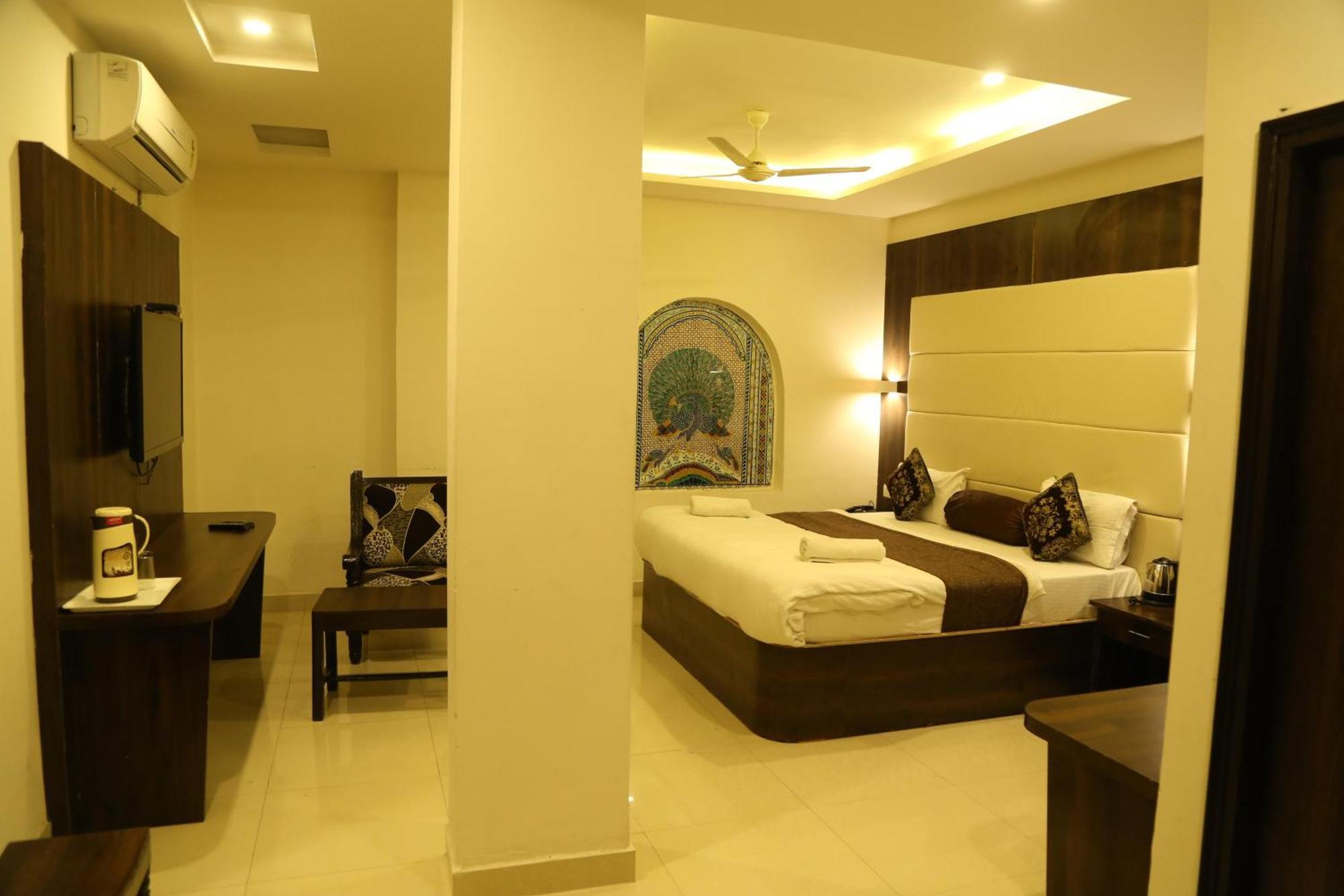 Hotel Krishna Palace Ουνταϊπούρ Εξωτερικό φωτογραφία